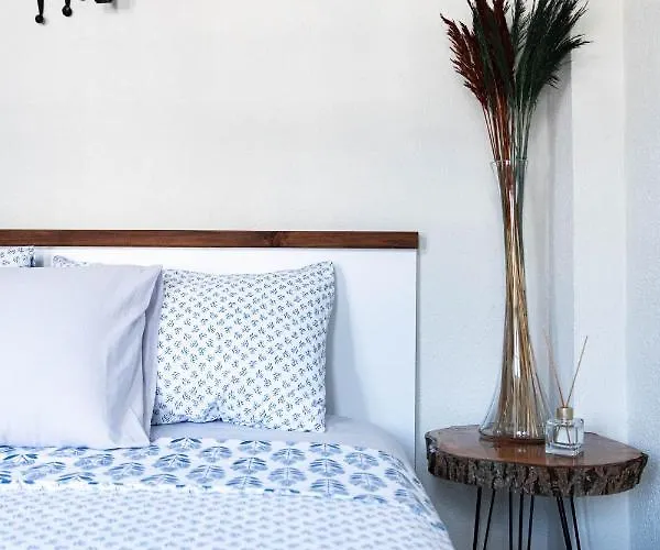 Rain And Food מלון 3*