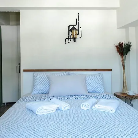 Rain And Food 酒店